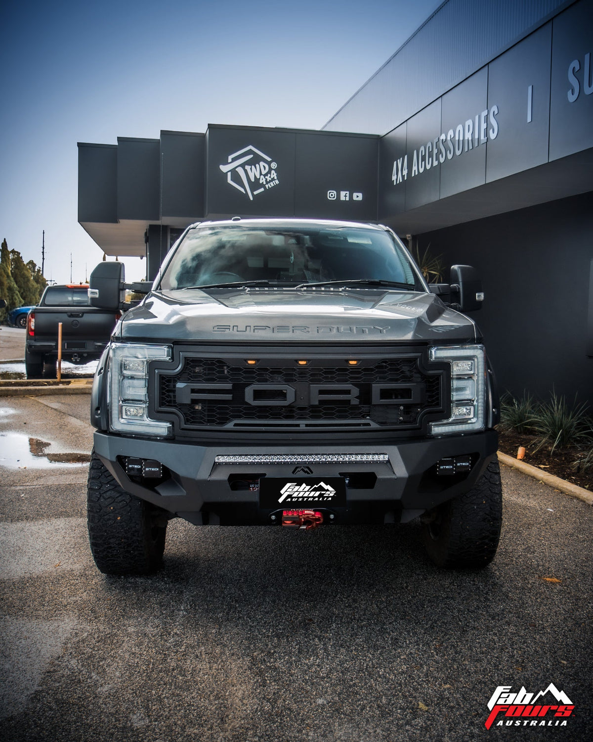 Fab Fours Matrix front bumper Ford F250 detail