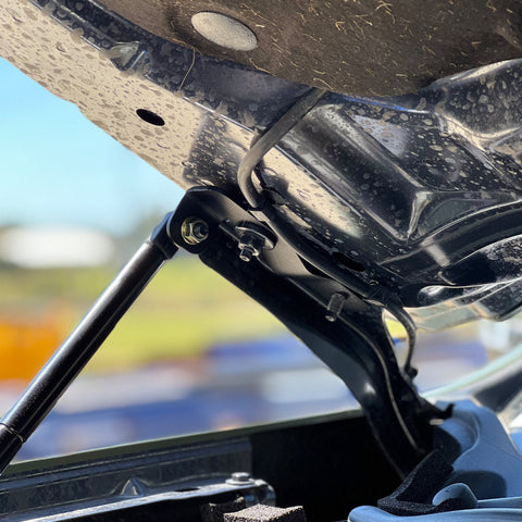 Bonnet strut kit brackets and gas struts, Volkswagen Amarok NF