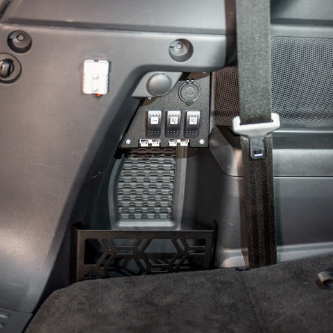 Everest rear side storage pocket fitted