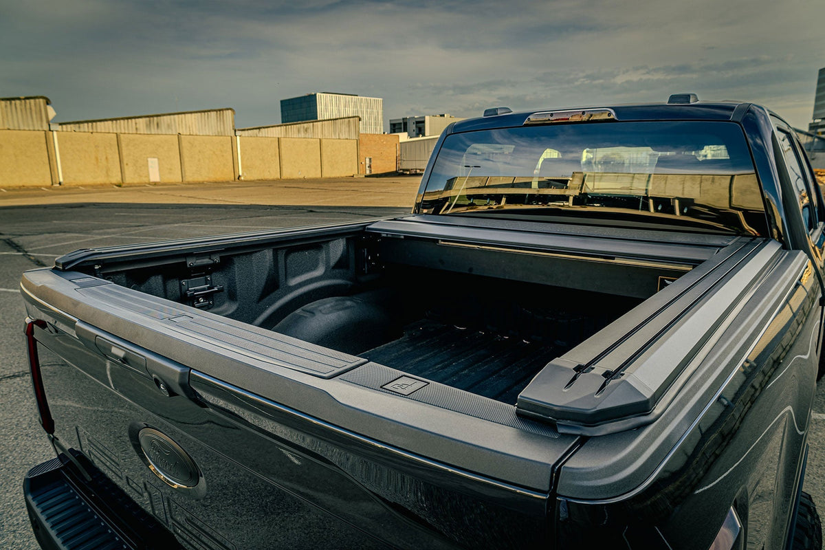 Electric Roller Shutter on the Ford F-150, fitted on the vehicle