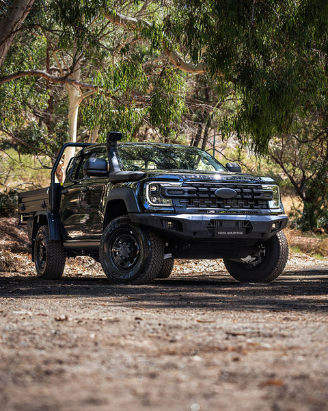 Ford Ranger Super Duty with VIKOR Diablo bull bar, snorkel and alloy tray