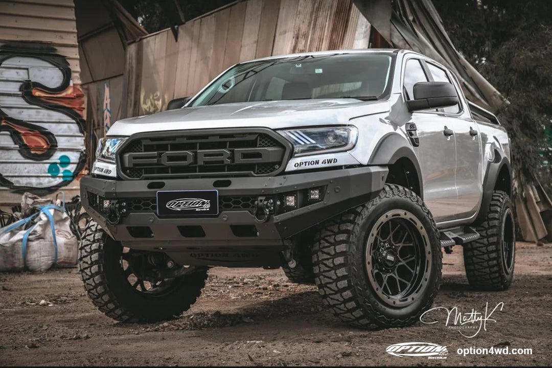 V1 Bull Bar on the Ford Ranger PX2/PX3, side view